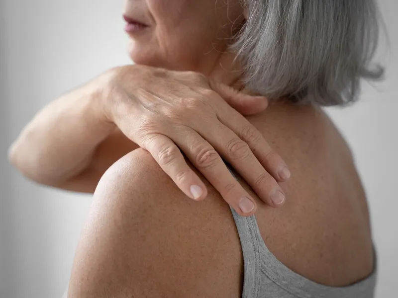 Bluebonnet Chiropractic treating bursitis in Tomball