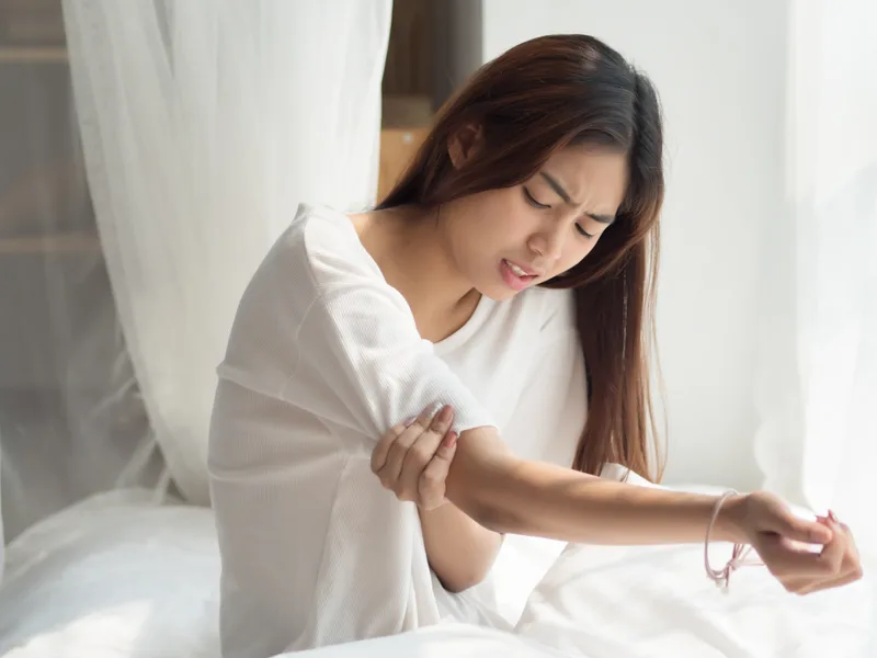 How Bluebonnet Chiropractic treats elbow pain in Tomball