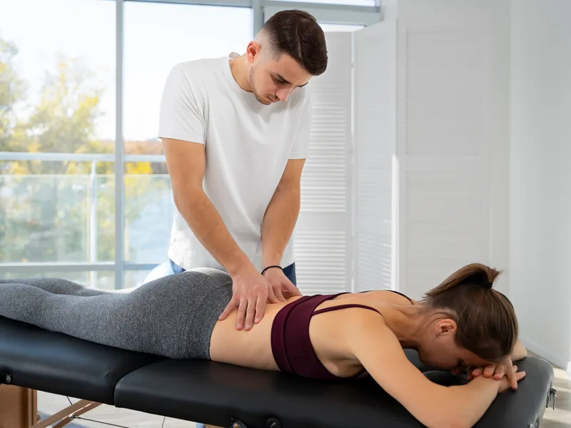 Chiropractic care for hip pain at Bluebonnet Chiropractic in Tomball