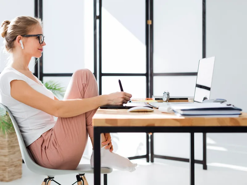 Bluebonnet Chiropractic treating poor posture in Tomball