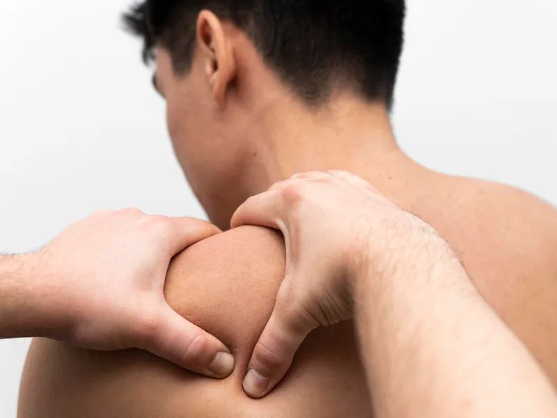 Chiropractic care for rotator cuff injury at Bluebonnet Chiropractic in Tomball